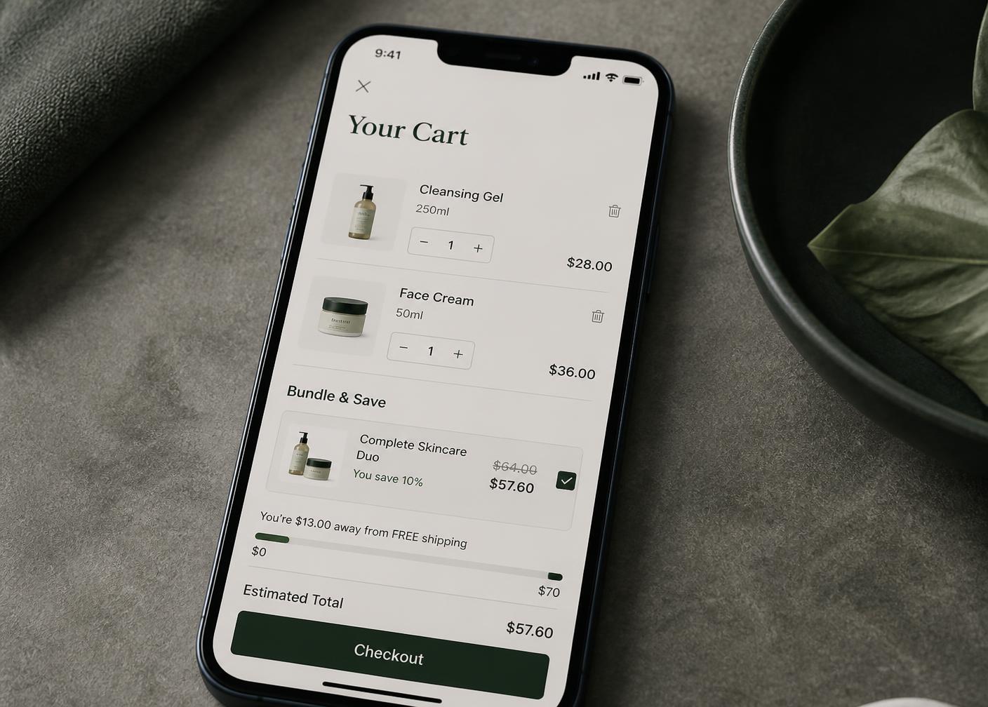 Bundle teklifi ve ücretsiz kargo ilerlemesi gösteren mobil sepet ekranı